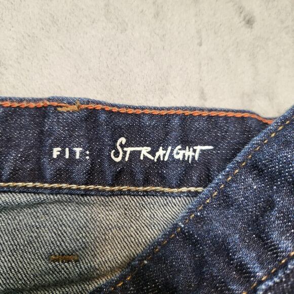 Eddie Bauer Jeans Mens 37x33 Blue Straight Leg Stretch Denim Dark Wash Classic - Picture 4 of 10